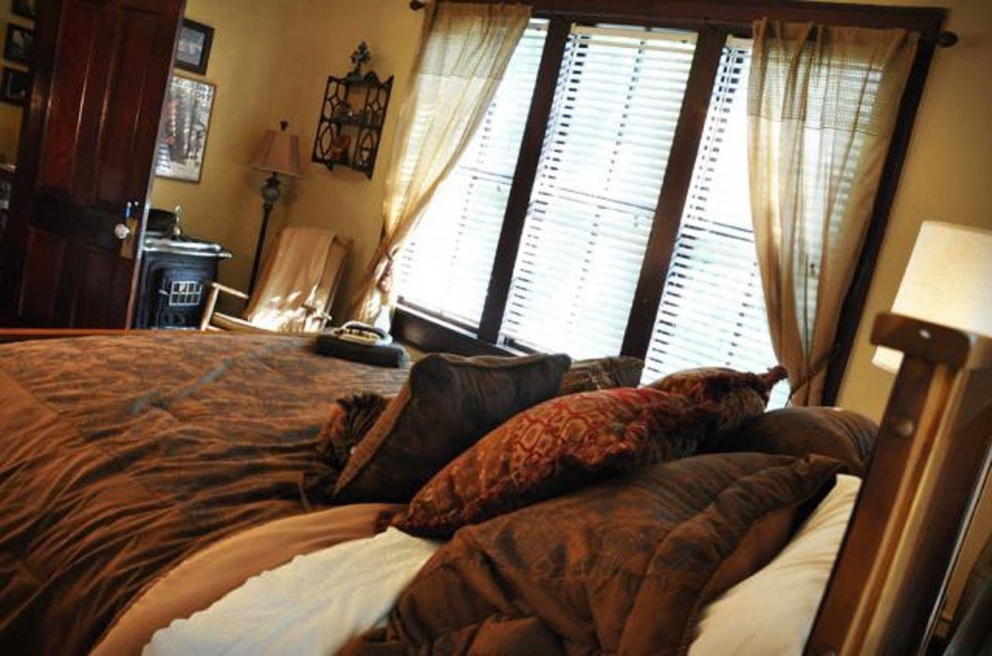 Texas Forest Country Retreat Huntington 외부 사진